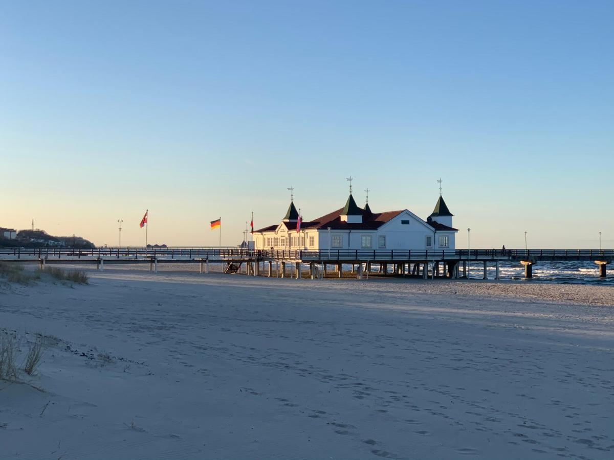 Strandhaus Ahlbeck Херингсдорф Екстериор снимка