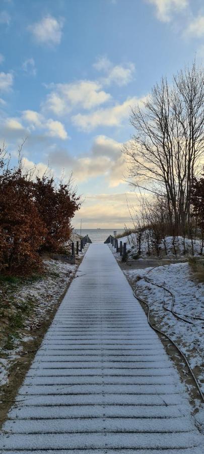 Strandhaus Ahlbeck Херингсдорф Екстериор снимка